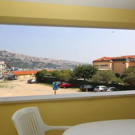 In Mit Eigenem Balkon By Interhome דירה באסקה