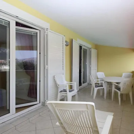 In Mit Eigenem Balkon By Interhome Апартаменты Башка