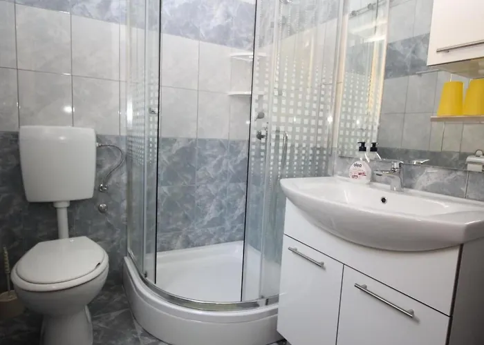 In Mit Eigenem Balkon By Interhome * באסקה