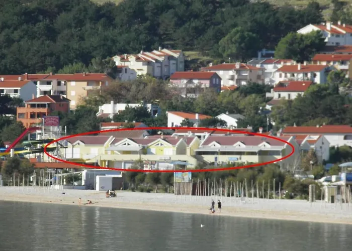 In Mit Eigenem Balkon By Interhome דירה