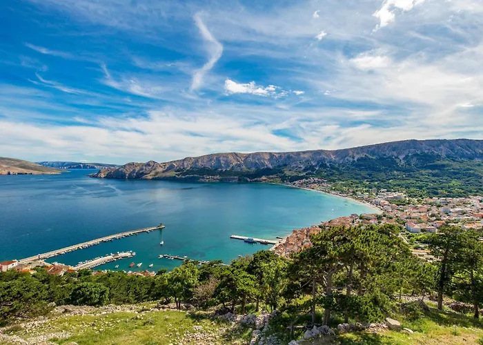 In Mit Eigenem Balkon By Interhome באסקה